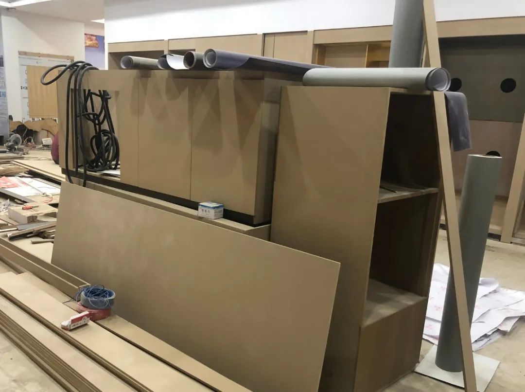 木質(zhì)建材、木質(zhì)家具制造業(yè)釋放大量臭味，的凈除臭劑快速分解除臭！.jpg